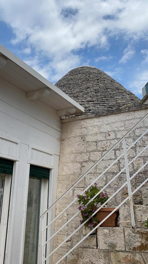Trulli Della Masseria Staffone 阿尔贝罗贝洛 外观 照片