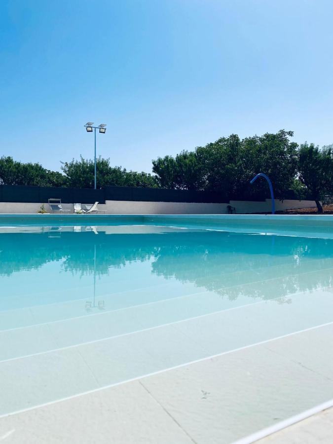 Trulli Della Masseria Staffone 阿尔贝罗贝洛 外观 照片