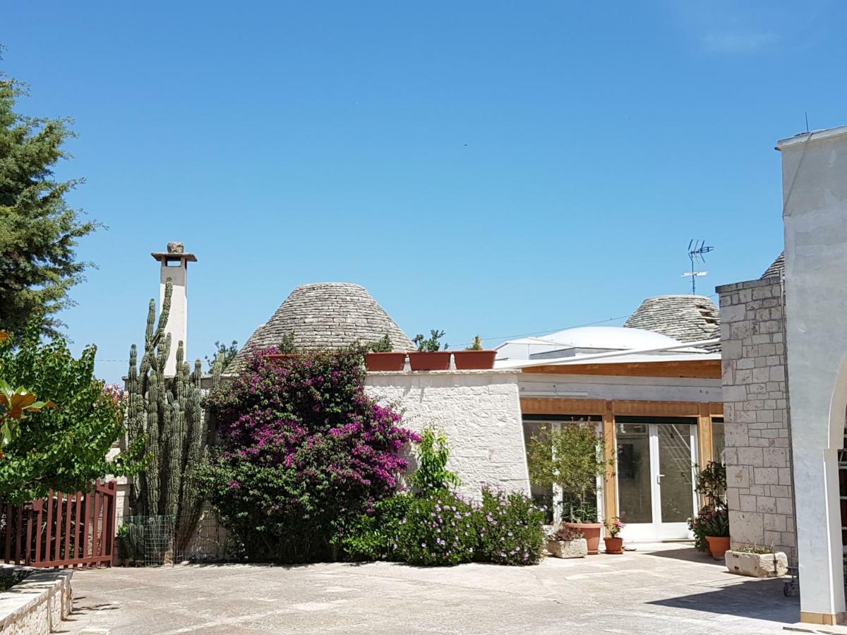 Trulli Della Masseria Staffone 阿尔贝罗贝洛 外观 照片